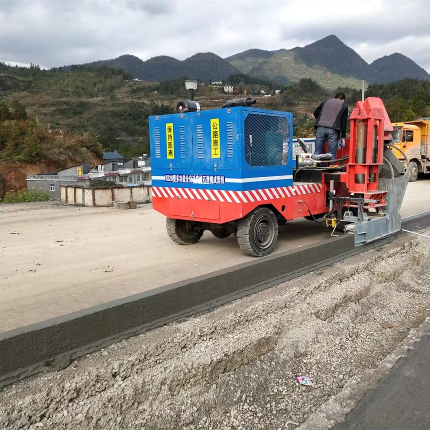 Concrete Slipform Curb Machine: Honest Review & Pros Cons 2 concrete slipform curb machine,concrete curb machine worth it,concrete slipform paver pros cons,best concrete slipform curb machine,should I buy a concrete curb machine,concrete curb machine vs alternatives unboxing and complete package contents